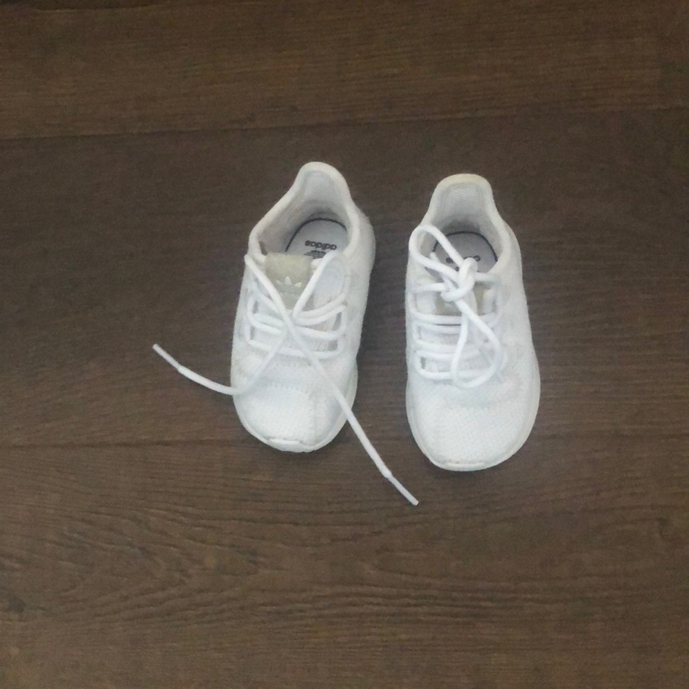 Adidas sneakers baby